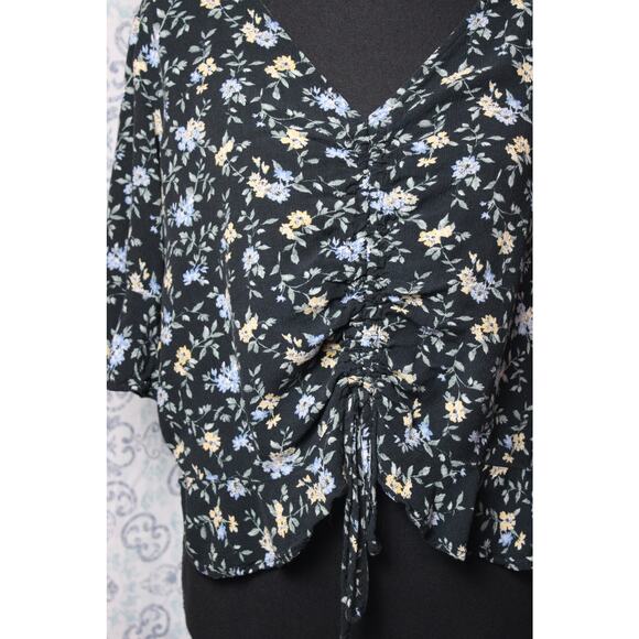 American Eagle Outfitters Size Large Women's Floral Crop Top Deep V Ruffles - Picture 2 of 8